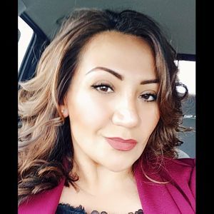 Meet your Posher, Denise